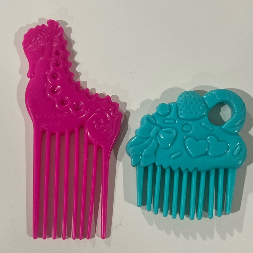 Vintage My Little Pony Combs Lot Pink Seahorse Pony Head + Teal Hearts